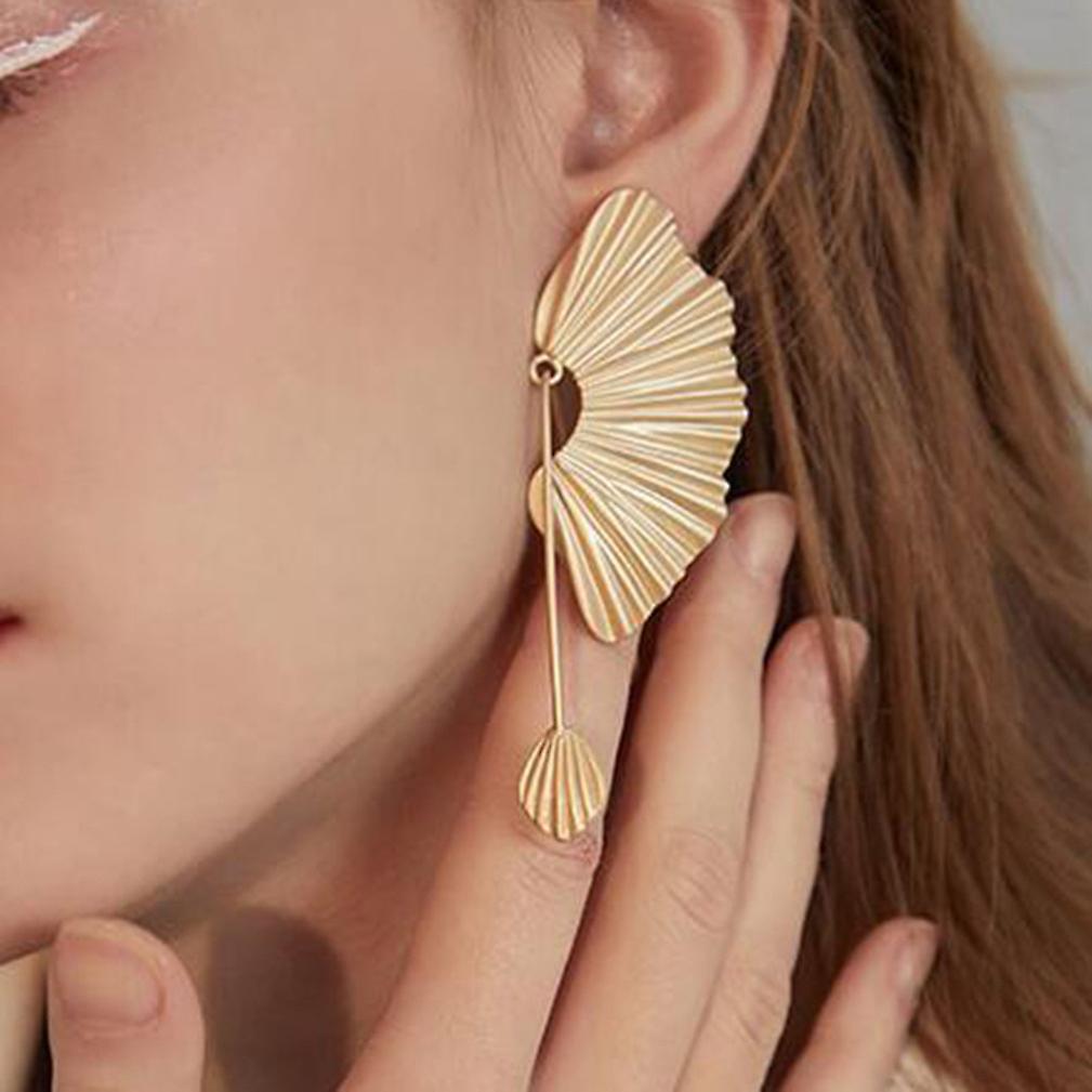 New Long Earrings Exaggerated Oversized Scallop Leaf Alloy Eardrops For Party ES6059ES6059