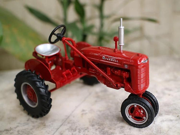 1:16 Alloy tractor models American farmerWS17385