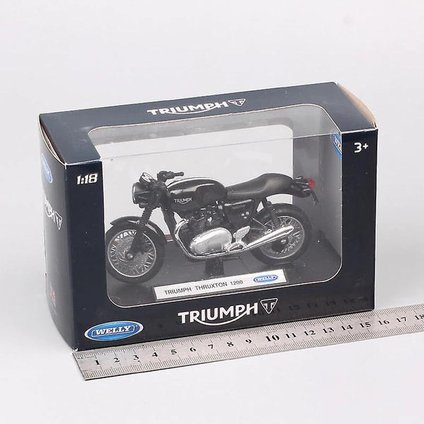 1/18 scale retro Triumph Thruxton 1200 bikeWS20660