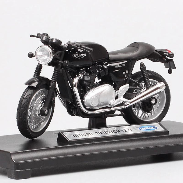 1/18 scale retro Triumph Thruxton 1200 bikeWS20660