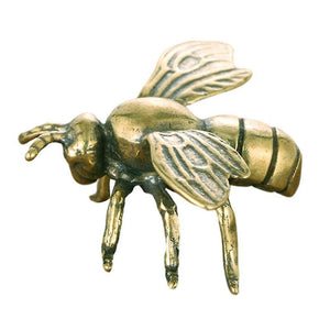 4.7x3.2cm Golden Figurines Brass Craft Bee Decor Exquisite Bee Figurine Small Bee Shaped Ornament