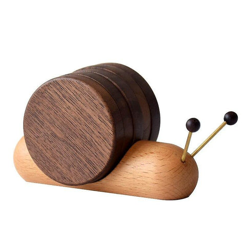 Coasters Wooden Snail Coasters Cute Creative Round Placemats with Magnet Home Desktop Decoration